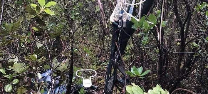 Πτώση αεροσκάφους: Οι πρώτες εικόνες από το σημείο της τραγωδίας